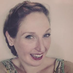 Meet your Posher, Sarah q